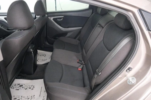 Седан Hyundai Elantra 2012 года, 1019000 рублей, Красноярск