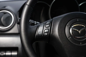 Хетчбэк Mazda 3 2005 года, 589000 рублей, Новосибирск