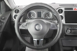 Внедорожник Volkswagen Tiguan 2010 года, 1099000 рублей, Кемерово