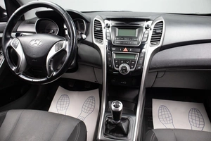 Хетчбэк Hyundai i30 2013 года, 849000 рублей, Оренбург