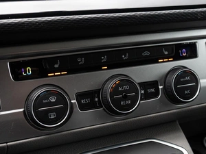 Минивэн Volkswagen Caravelle 2020 года, 4990000 рублей, Краснодар