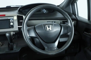 Минивэн Honda Freed 2010 года, 1049000 рублей, Новосибирск