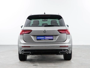 Внедорожник Volkswagen Tiguan 2018 года, 2827077 рублей, Москва