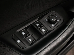 Седан Volkswagen Passat 2017 года, 1599800 рублей, Волгоград