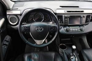 Внедорожник Toyota RAV4 2012 года, 1649000 рублей, Омск