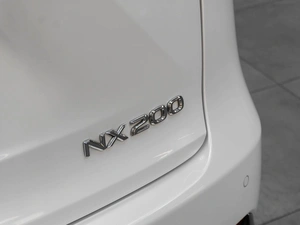 Внедорожник Lexus NX 2017 года, 2999000 рублей, Тюмень