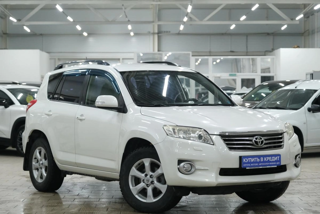 Внедорожник Toyota RAV4 2011 года, 1649000 рублей, Омск