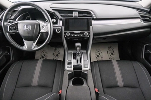 Седан Honda Civic 2018 года, 2349000 рублей, Красноярск