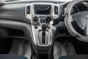 Минивэн Nissan NV200 2012 года, 1299000 рублей, Барнаул