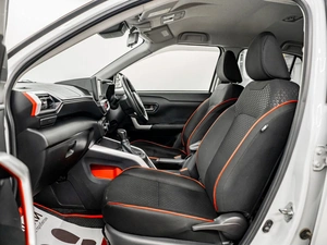Внедорожник Toyota Raize 2019 года, 1590000 рублей, Красноярск