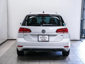 Универсал Volkswagen Golf 2017 года, 1195000 рублей, Красноярск