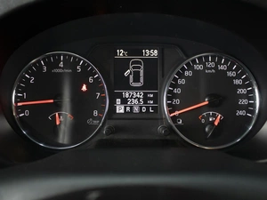 Внедорожник Nissan X-Trail 2014 года, 1360000 рублей, Омск