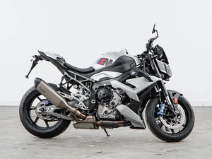BMW M 1000 R 2025 года, 2875055 рублей, Москва