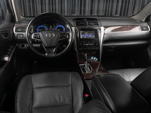 Седан Toyota Camry 2016 года, 1849000 рублей, Тюмень