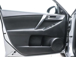 Хетчбэк Mazda 3 2011 года, 930000 рублей, Красноярск