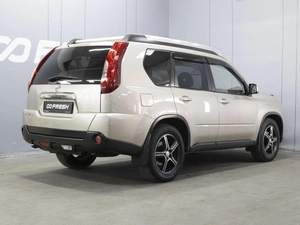 Внедорожник Nissan X-Trail 2011 года, 1275000 рублей, Омск