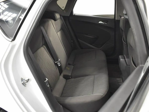 Хетчбэк Opel Astra 2013 года, 723200 рублей, Казань