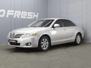 Седан Toyota Camry 2010 года, 1499000 рублей, Омск