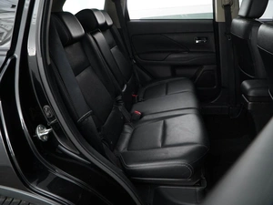 Внедорожник Mitsubishi Outlander 2014 года, 1499050 рублей, Москва