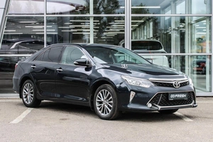 Седан Toyota Camry 2017 года, 2190000 рублей, Ярославль