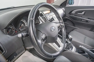 Хетчбэк Kia Ceed 2012 года, 799000 рублей, Томск