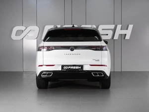 Внедорожник Volkswagen Tavendor 2023 года, 4869000 рублей, Красный Пахарь