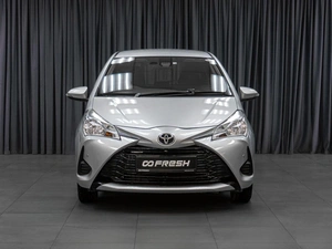 Хетчбэк Toyota Vitz 2017 года, 929000 рублей, Тюмень