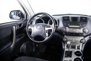 Внедорожник Toyota Highlander 2013 года, 1949000 рублей, Пермь