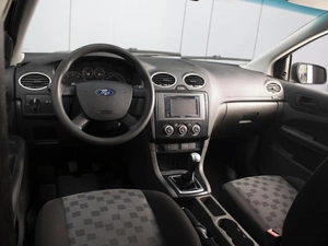 Хетчбэк Ford Focus 2005 года, 310000 рублей, Омск
