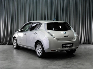 Хетчбэк Nissan Leaf 2010 года, 569000 рублей, Тюмень
