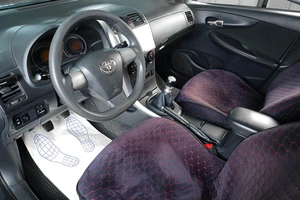 Седан Toyota Corolla 2012 года, 1069000 рублей, Тюмень
