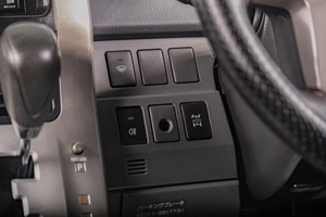 Минивэн Toyota Voxy 2008 года, 1329000 рублей, Томск