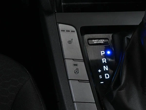 Седан Hyundai Elantra 2019 года, 1719000 рублей, Аксай