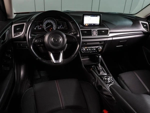 Седан Mazda 3 2018 года, 1830000 рублей, Воронеж