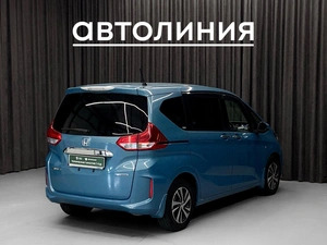 Минивэн Honda Freed 2016 года, 1420000 рублей, Красноярск