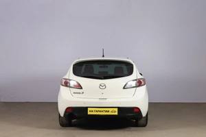 Хетчбэк Mazda 3 2010 года, 799000 рублей, Новосибирск