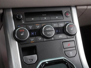 Внедорожник Land Rover Range Rover Evoque 2012 года, 2067000 рублей, Воронеж