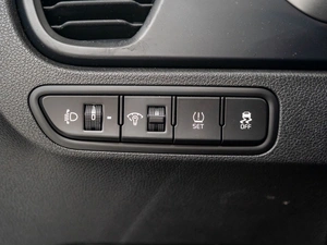 Седан Kia Rio 2020 года, 1650000 рублей, Красноярск