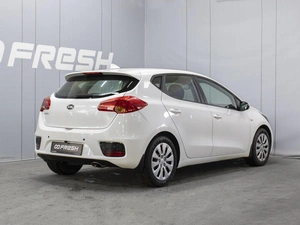 Хетчбэк Kia Ceed 2018 года, 1400000 рублей, Омск