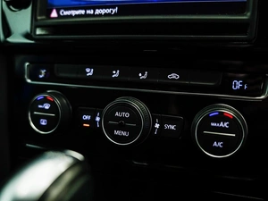 Универсал Volkswagen Golf 2015 года, 1400000 рублей, Красноярск