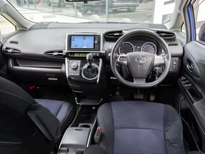 Минивэн Toyota Wish 2012 года, 1530000 рублей, Краснодар
