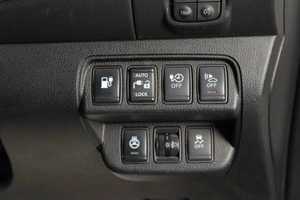 Хетчбэк Nissan Leaf 2014 года, 679000 рублей, Тюмень