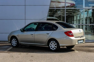Седан Renault Symbol 2010 года, 400000 рублей, Ярославль