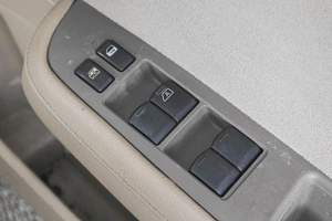 Седан Nissan Tiida Latio 2009 года, 549000 рублей, Кемерово