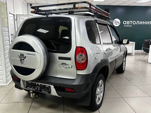 Внедорожник Chevrolet Niva 2012 года, 550000 рублей, Ачинск