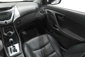 Седан Hyundai Avante 2012 года, 889000 рублей, Новокузнецк