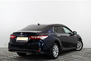 Седан Toyota Camry 2019 года, 2859000 рублей, Сургут