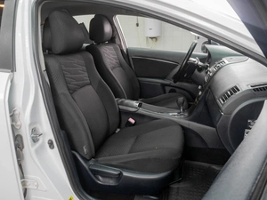 Седан Toyota Avensis 2009 года, 1019000 рублей, Тюмень