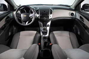 Седан Chevrolet Cruze 2013 года, 809000 рублей, Сургут
