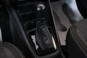 Лифтбек Volkswagen Polo 2021 года, 2089000 рублей, Омск